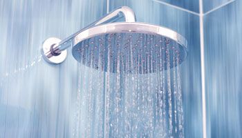 Head shower while running water